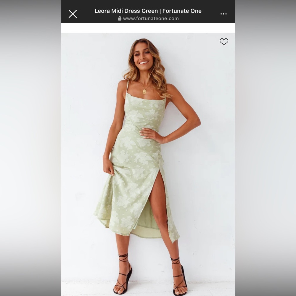 Fitted midi green dress backless